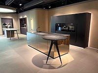 Combinatie van kavels 39 t/m 46 (next125 beurskeuken met miele apparatuur) - afbeelding 39 van  42
