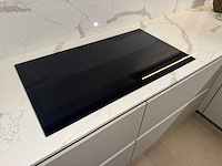 Combinatie van kavels 45 t/m 50 (schröder showroomkeuken met miele apparatuur) - afbeelding 21 van  30