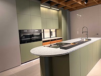 Combinatie van kavels 48 t/m 54 (next125 beurskeuken met bora professional en miele apparatuur) - afbeelding 12 van  31