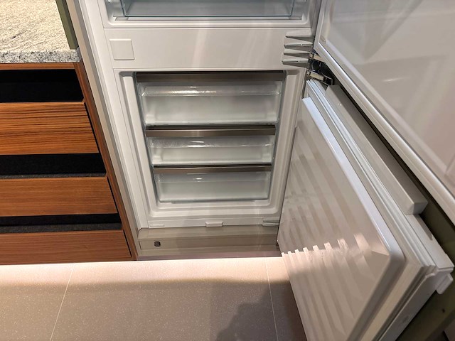 Combinatie van kavels 48 t/m 54 (next125 beurskeuken met bora professional en miele apparatuur) - afbeelding 19 van  31