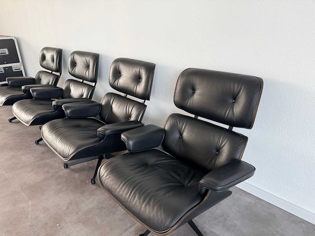 Combinatie van kavels 50 t/m 54 (4 vitra eames loungestoelen) - afbeelding 7 van  9