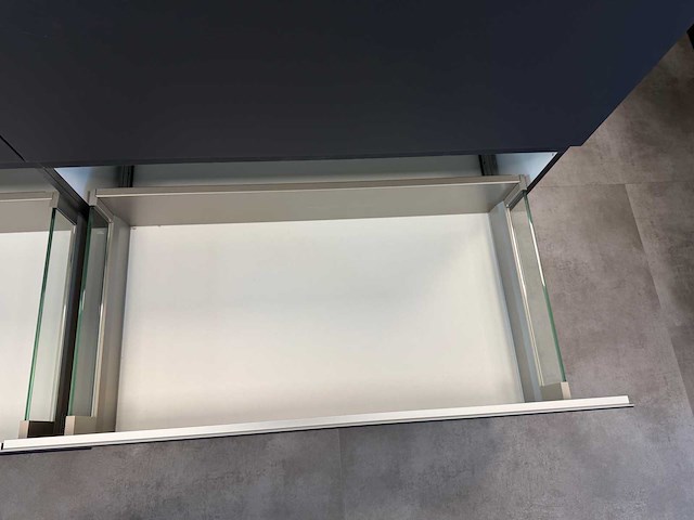 Combinatie van kavels 6 t/m 14 (pronorm showroomkeuken met siemens apparatuur) - afbeelding 35 van  53
