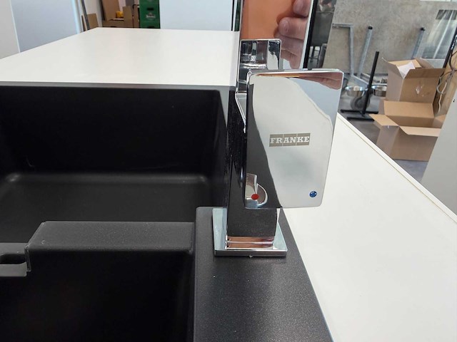 Combinatie van kavels 6 t/m 14 (pronorm showroomkeuken met siemens apparatuur) - afbeelding 36 van  39