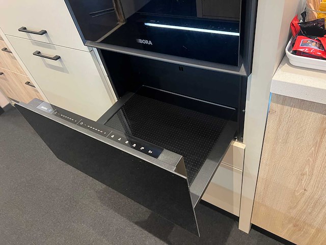 Combinatie van kavels 8 t/m 14 (keller showroomkeuken met bora apparatuur) - afbeelding 34 van  61