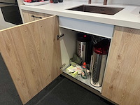 Combinatie van kavels 8 t/m 14 (keller showroomkeuken met bora apparatuur) - afbeelding 42 van  61