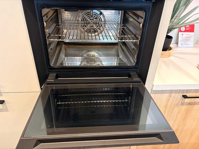 Combinatie van kavels 8 t/m 14 (keller showroomkeuken met bora apparatuur) - afbeelding 8 van  61