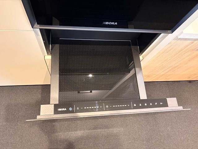Combinatie van kavels 8 t/m 14 (keller showroomkeuken met bora apparatuur) - afbeelding 3 van  50