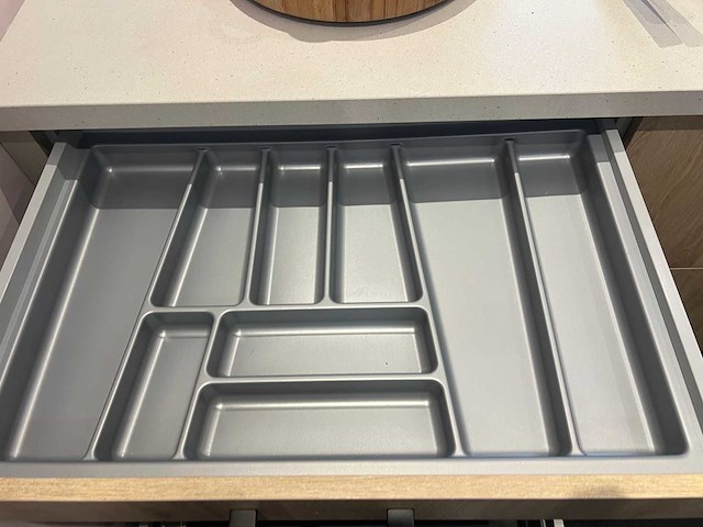 Combinatie van kavels 8 t/m 14 (keller showroomkeuken met bora apparatuur) - afbeelding 46 van  50