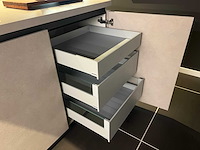 Combinatie van kavels 9 t/m 17 (pronorm beurskeuken met gaggenau apparatuur) - afbeelding 10 van  51