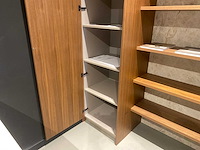 Combinatie van kavels 9 t/m 17 (stosa showroomkeuken met siemens studioline apparatuur) - afbeelding 41 van  43