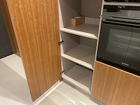 Combinatie van kavels 9 t/m 17 (stosa showroomkeuken met siemens studioline apparatuur) - afbeelding 43 van  43