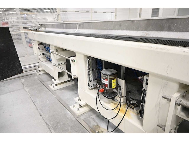Combinatiekavel complete hegla / benteler glasbewerkingslijn met transportbanen en glaslaadsysteem, kavels 100-119 - afbeelding 27 van  221