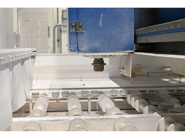 Combinatiekavel complete hegla / benteler glasbewerkingslijn met transportbanen en glaslaadsysteem, kavels 100-119 - afbeelding 43 van  221