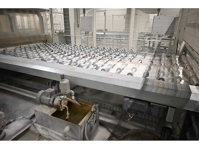 Combinatiekavel complete hegla / benteler glasbewerkingslijn met transportbanen en glaslaadsysteem, kavels 100-119 - afbeelding 47 van  221