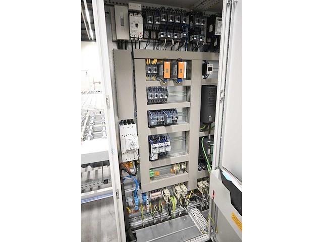 Combinatiekavel complete hegla / benteler glasbewerkingslijn met transportbanen en glaslaadsysteem, kavels 100-119 - afbeelding 77 van  221