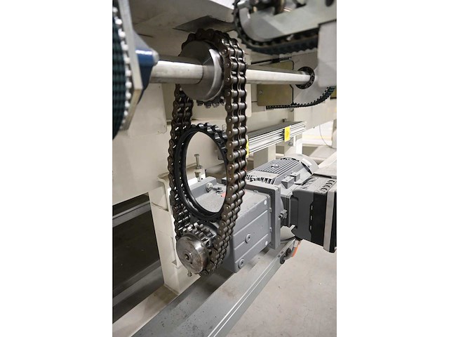 Combinatiekavel complete hegla / benteler glasbewerkingslijn met transportbanen en glaslaadsysteem, kavels 100-119 - afbeelding 197 van  221