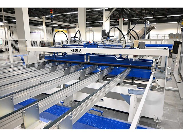 Combinatiekavel complete hegla / benteler glasbewerkingslijn met transportbanen en glaslaadsysteem, kavels 100-119 - afbeelding 213 van  221