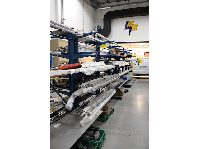 Combinatiekavel van drie dubbelzijdige draagarmstellingen. kavels m215, m216 en m217. let op. ophalen op tw... combinatiekavel - afbeelding 4 van  4