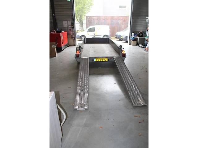 Combinatiekavel van mobiele schaarlift genie en aanhanger anssems met oprijplaten. kavels m012 en m013 combinatiekavel - afbeelding 3 van  3
