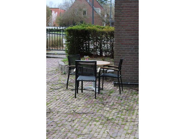 Combinatiekavel van veertien terrastafels met 50 aluminium stoelen, doorsnede tafels 90 cm. kavels k387 en... combinatiekavel - afbeelding 6 van  6