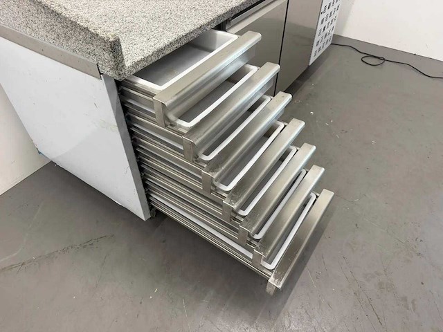 Combisteel - 7950.0042 - pizzakoelwerkbank (2024) - afbeelding 7 van  9