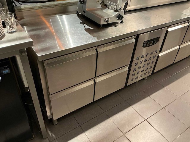 Combisteel - 7950.0225 - koelwerkbank - afbeelding 1 van  5