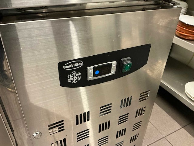 Combisteel - 7950.0230 - koelwerkbank - afbeelding 3 van  5