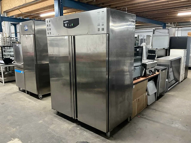 Combisteel 74500078 rvs vrieskast - afbeelding 1 van  6