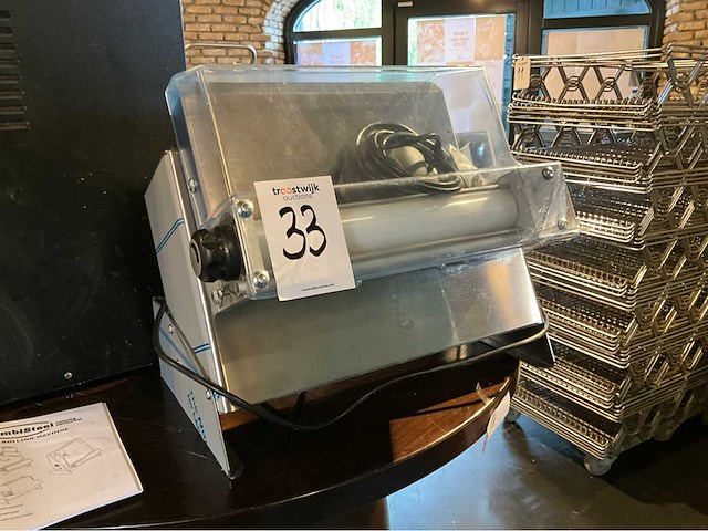 Combisteel dilaminatrice dma 3a0/1 pizza deeg uitrol apparaat - afbeelding 3 van  5