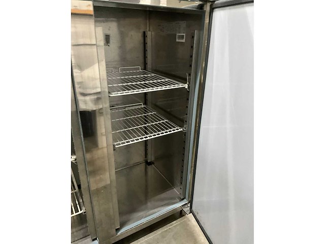 Combisteel e-gn1410bt rvs dubbeldeurs vrieskast - afbeelding 3 van  4