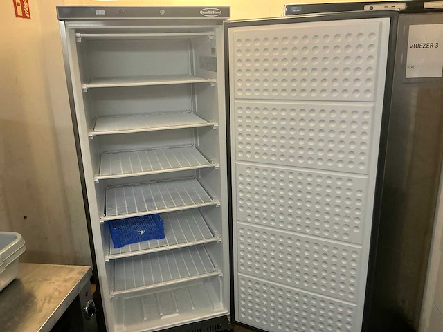 Combisteel vriezer ( 570 liter ) - afbeelding 3 van  5