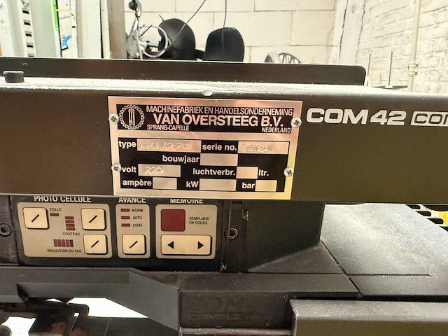 Comelz - com 42 - omboek machine - afbeelding 1 van  2