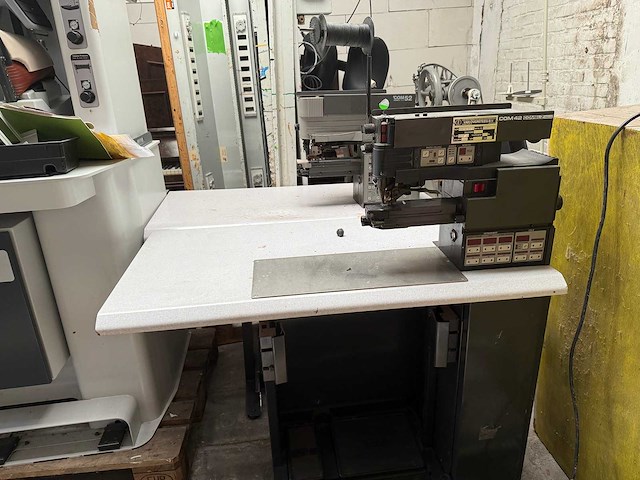 Comelz - com 42 - omboek machine - afbeelding 1 van  2