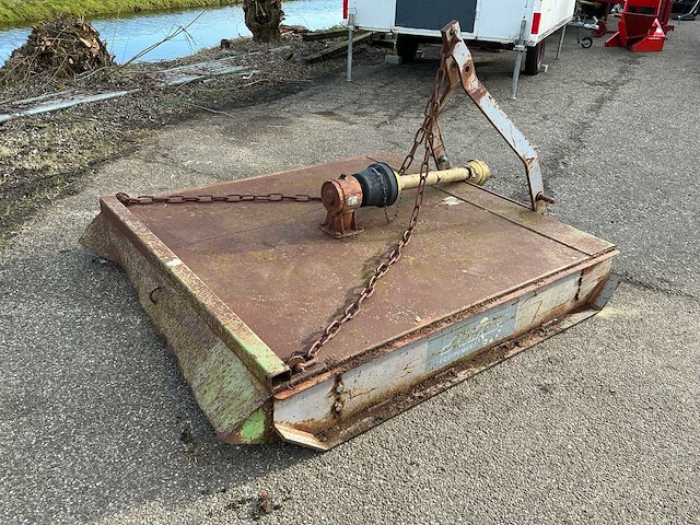 Comer 801 - lf-135a - weidebloter - afbeelding 3 van  12