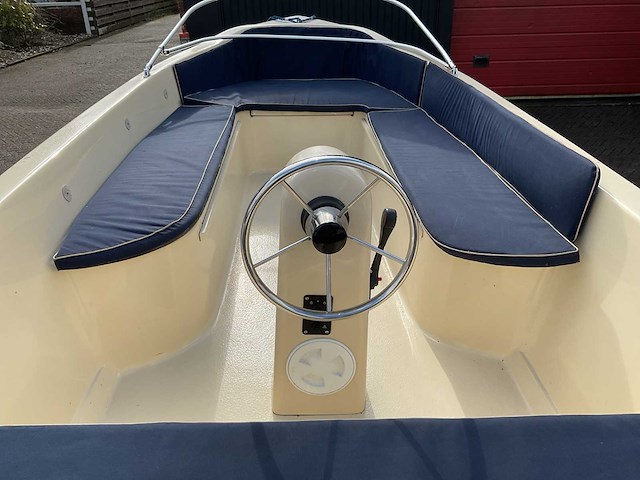 Comfort 430 met 9.9pk yamaha sloep inclusief trailer - afbeelding 9 van  32