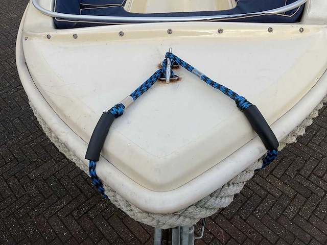 Comfort 430 met 9.9pk yamaha sloep inclusief trailer - afbeelding 10 van  32