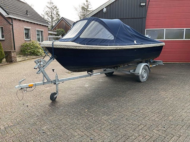 Comfort 430 met 9.9pk yamaha sloep inclusief trailer - afbeelding 31 van  32