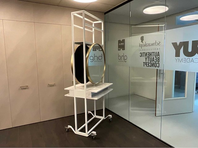 Comfortel dubbelzijdig salon spiegelframe/werkstation - afbeelding 2 van  6
