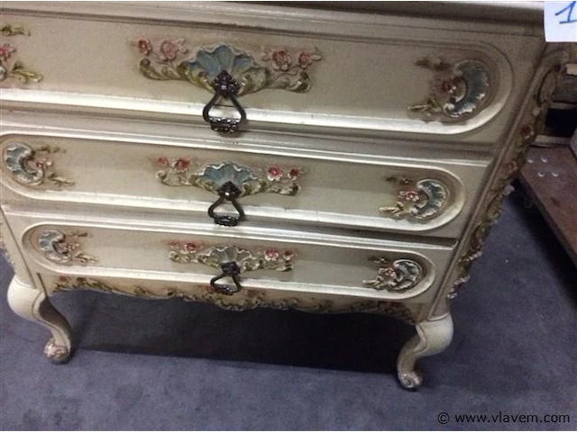 Commode - afbeelding 2 van  3