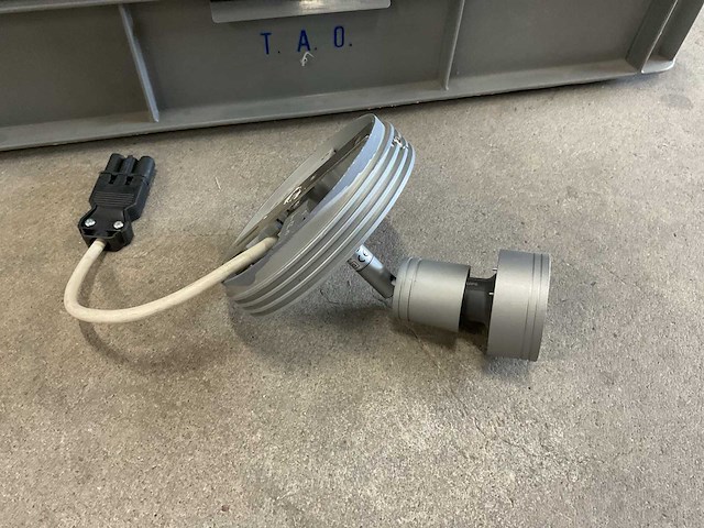 Common two led rail spot met montagevoet (24x) - afbeelding 1 van  3