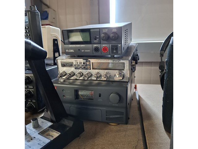 Communicatie en zend apparatuur, uniden/amx/alesis/magnum - afbeelding 3 van  10