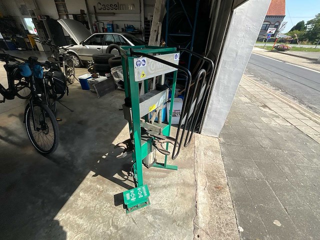 Compac - koplamptester - afbeelding 1 van  12
