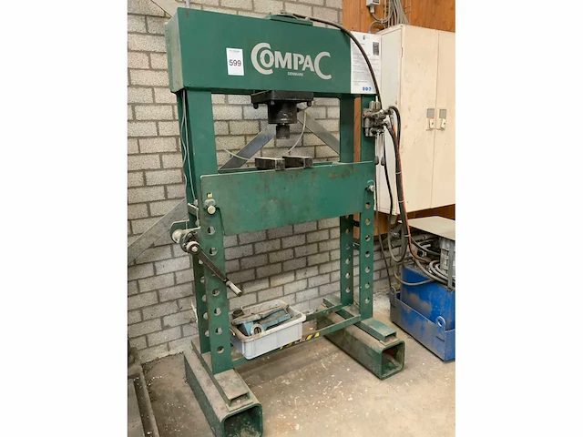 Compac hp50 g2 hydraulische pers - afbeelding 2 van  9