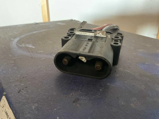 Compact hf d80 acculader - afbeelding 4 van  5
