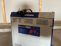 Compact hf d80 acculader - afbeelding 4 van  5