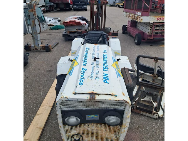 Compact-tractor, ebro, a 30 l, incl. hydraulische rubberschuif - afbeelding 11 van  16