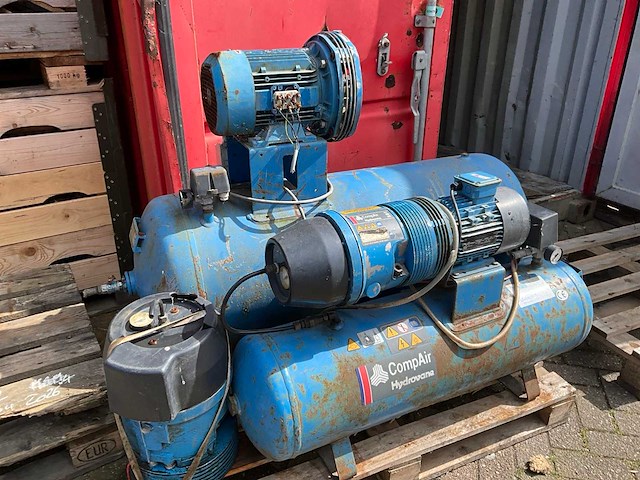 Compair hydrovane schroefcompressor (2x) - afbeelding 4 van  5