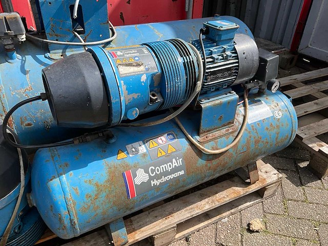 Compair hydrovane schroefcompressor (2x) - afbeelding 5 van  5