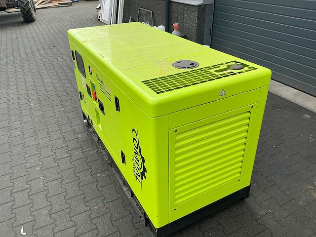 Compal power - 2025 - vg-r30 - noodstroomaggregaat - afbeelding 11 van  17