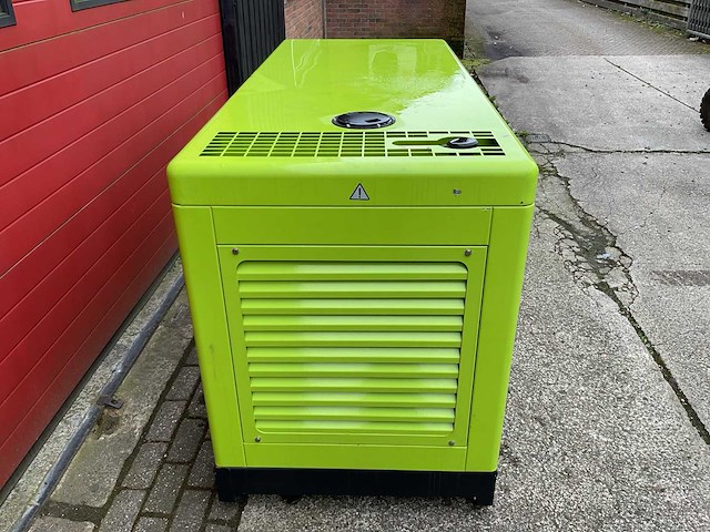 Compal power vg-r30 stroomgenerator - afbeelding 14 van  14